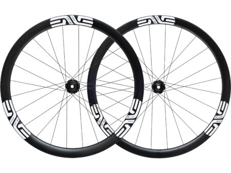 Roues de route en carbone Enve SES 3.4 blanches 39/43 mm, compatibles avec freins à disque et tubeless, 2024-2025