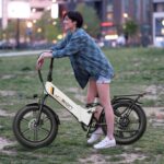 Vélo électrique pliable pour adultes Jasion X-Hunter ST : pneus « Fat » de 20 pouces, autonomie jusqu'à 114 km (71 miles), moteur de 1400 W en crête, vitesse supérieure à 48 km/h (30 mph), suspension intégrale et double frein à disque hydraulique. – Image 11